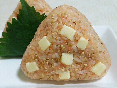 大葉が爽やか☆鮭チーズおにぎり